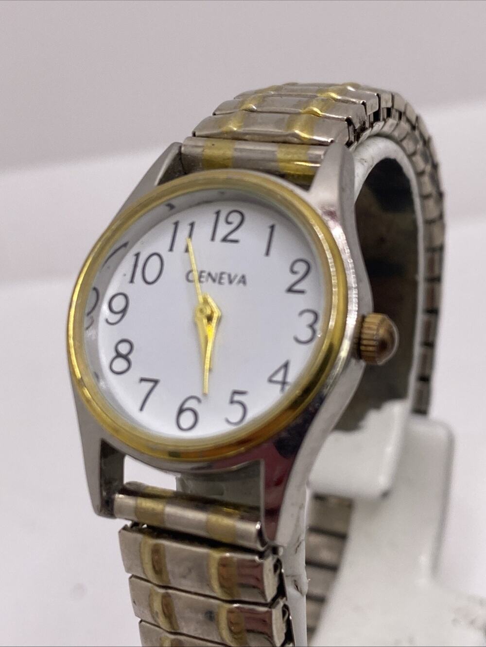 Womens Vintage Silver Tone Watch Works New Battery